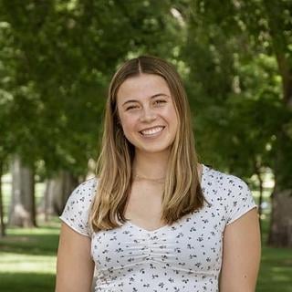 Portrait of Makayla Hazlett